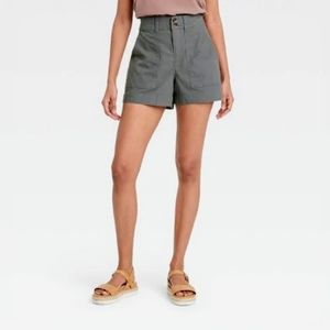 NWT A New Day Gray High-Rise Shorts (Size 8)